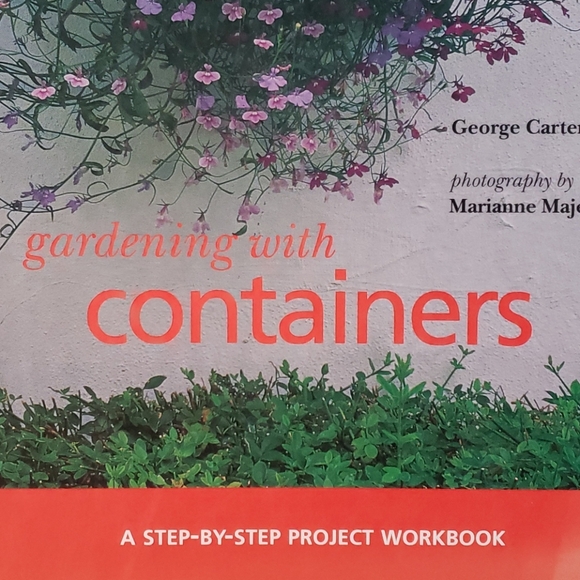 Gardening book - Picture 2 of 6